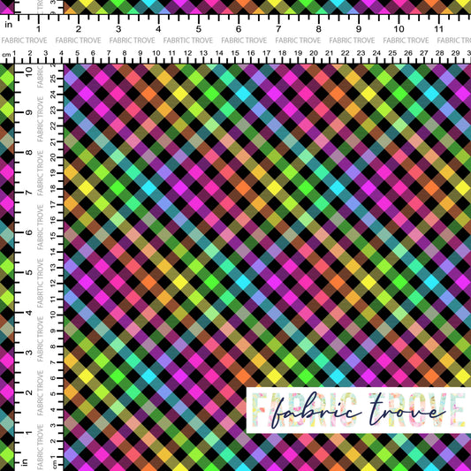 C100 - Bright Diagonal Check